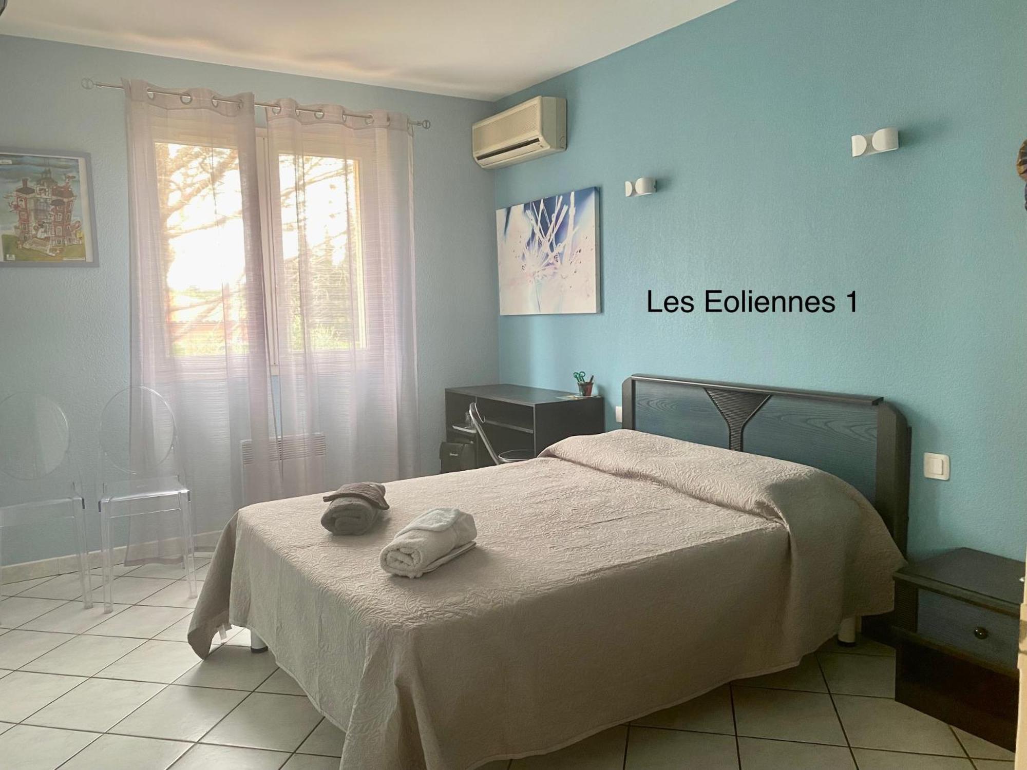 Chambres Table D'Hotes Carpe Diem Villeneuve-la-Rivière Rom bilde